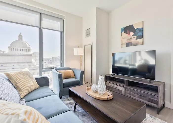 Luxury Apt Near Prudential Center - 30-804