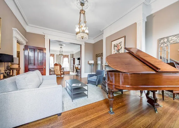 Beacon Hill: The Aldrich House