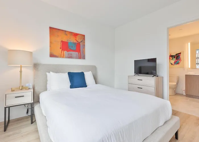 Gorgeous Apt With Kitchen-Idl-350