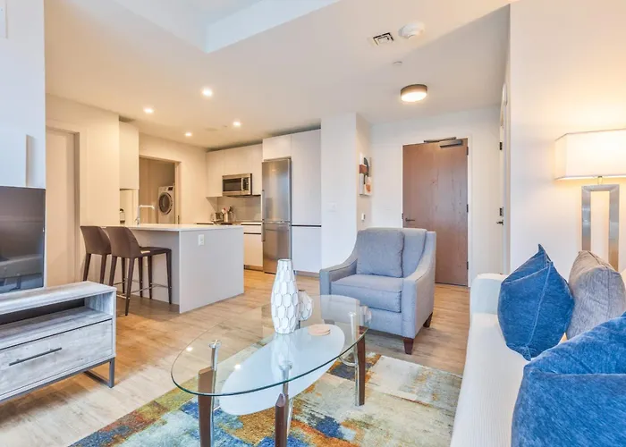 Luxury Apt Heart Of Seaport-Alx-1217