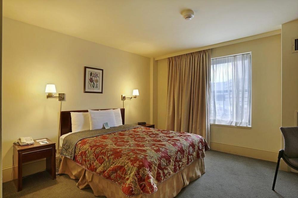 Hotel Common