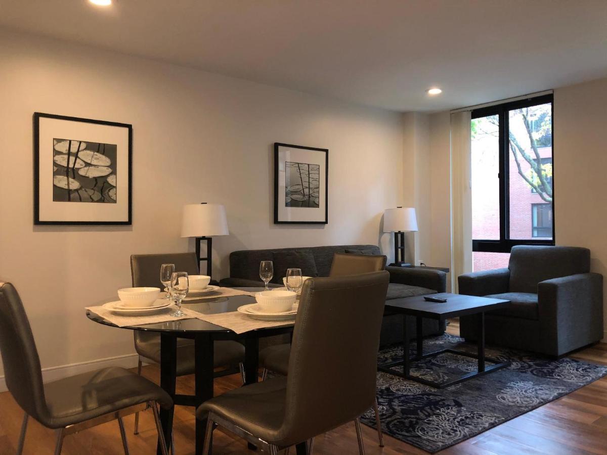 North East Downtown 30 Day Apartment *