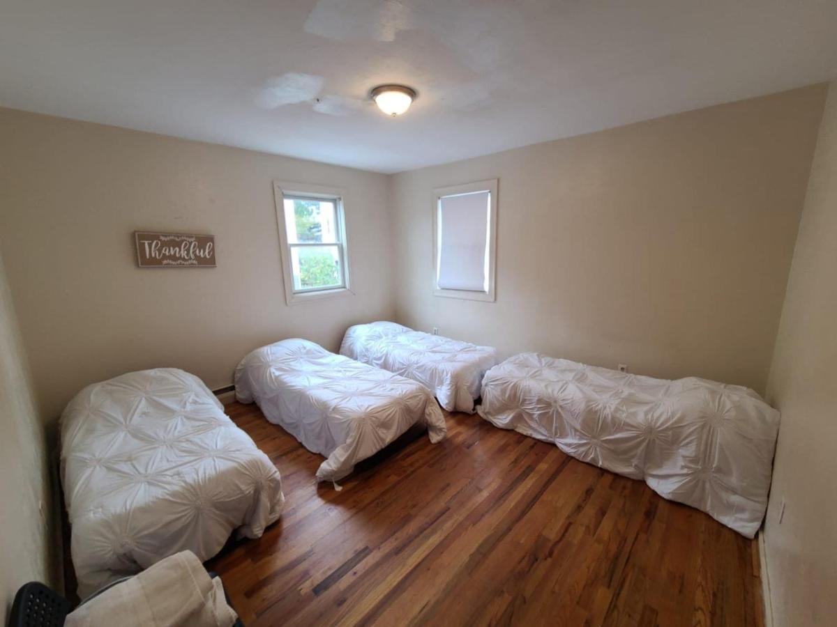 182 Bedrooms Near Fenway & Dowtown Boston