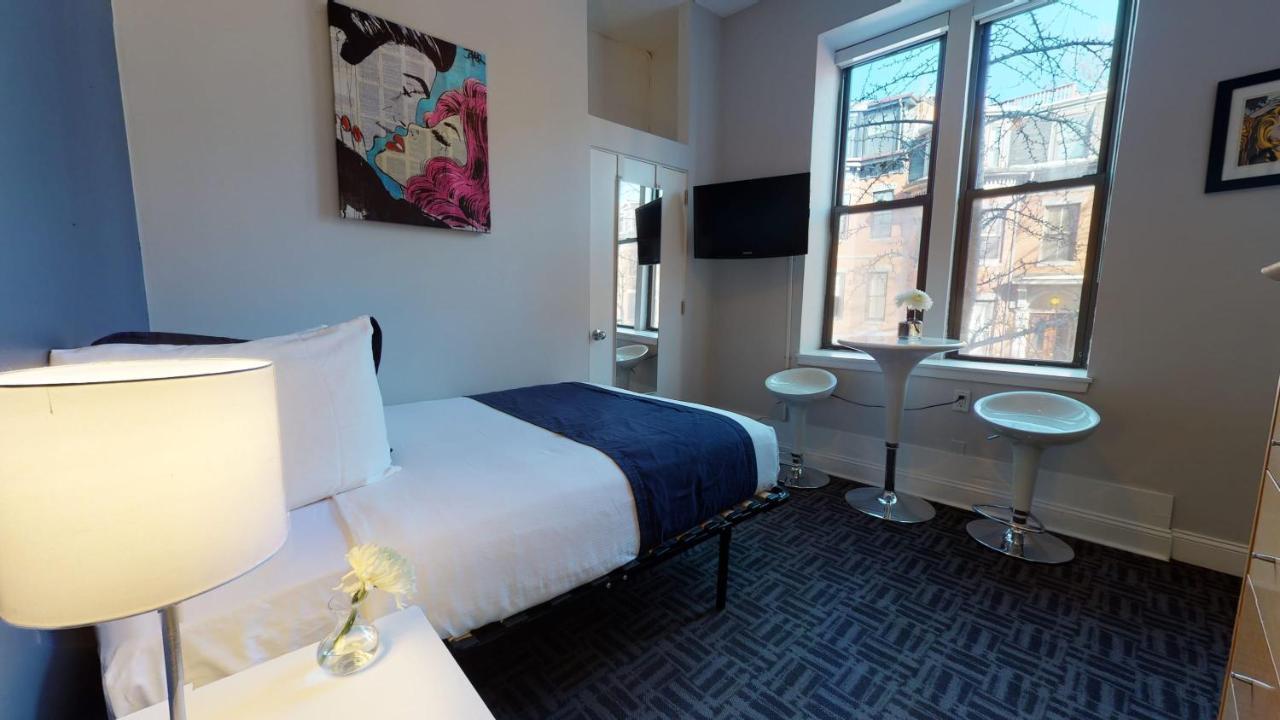 Charming In Brownstone, C. Ave #33 *