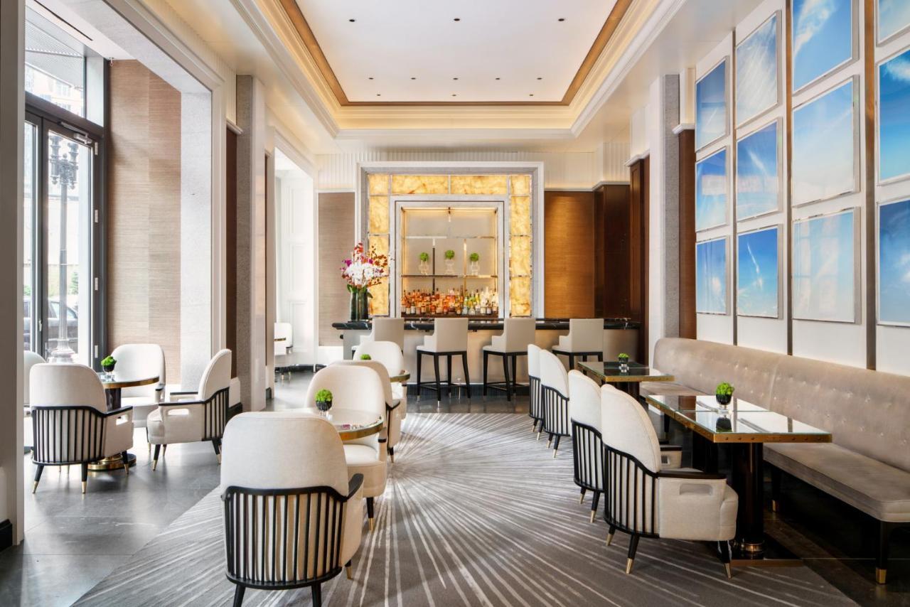 Four Seasons One Dalton Street,