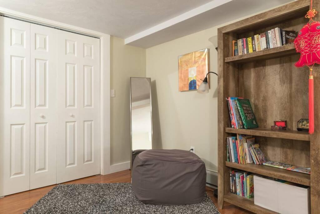 Apartment Parking - Private Entrance - King Beds *