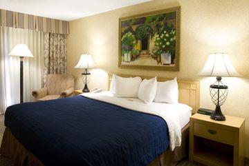 Wyndham Beacon Hill 4*