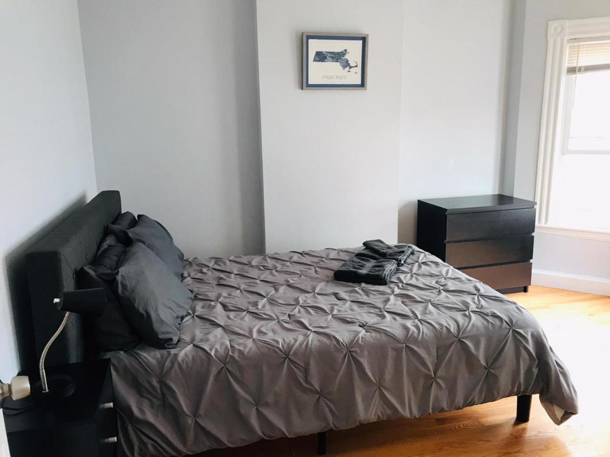 Renovated, 10 Min From The Apartment *