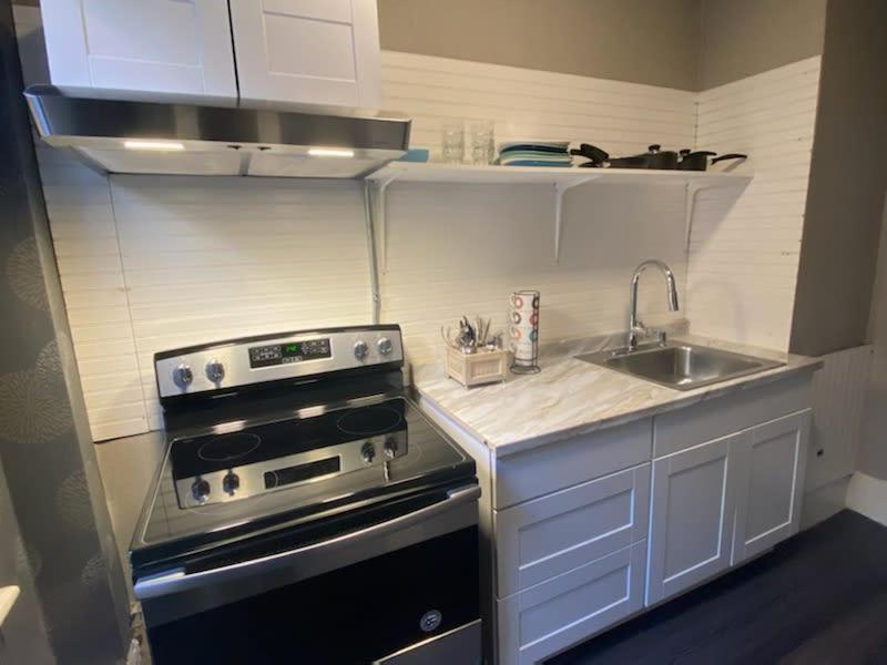 Apartment 5-23 Perfect Downtown Studio For Two! Boston