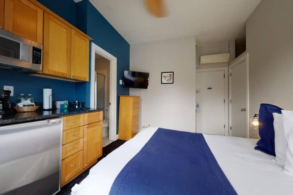 Centrally Located In The Southend, #25 Boston