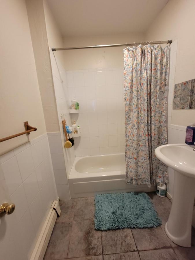 Guest house 184 Bedrooms Near To Downtown