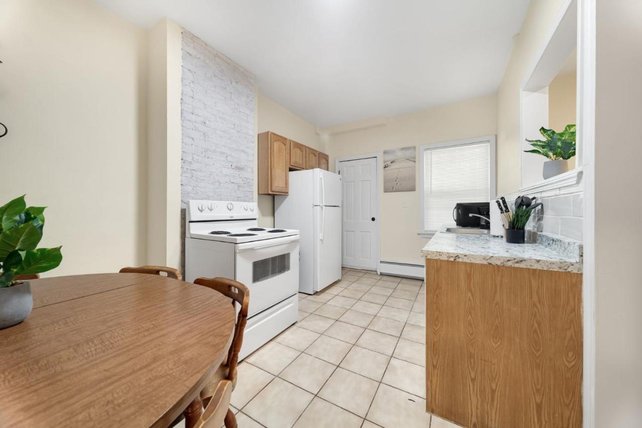 Newly Renovated 2br1ba At The * Boston