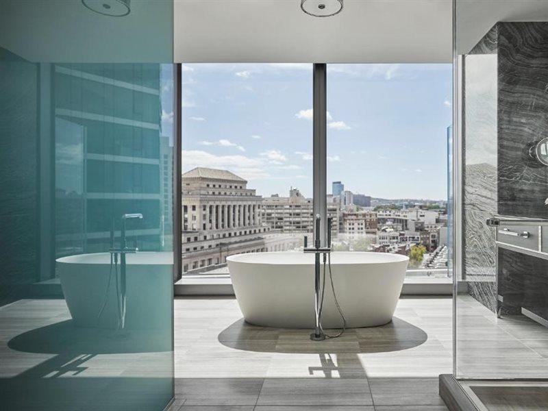 Four Seasons One Dalton Street, 5* Boston