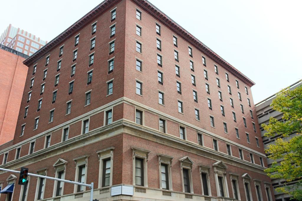 Common Hotel