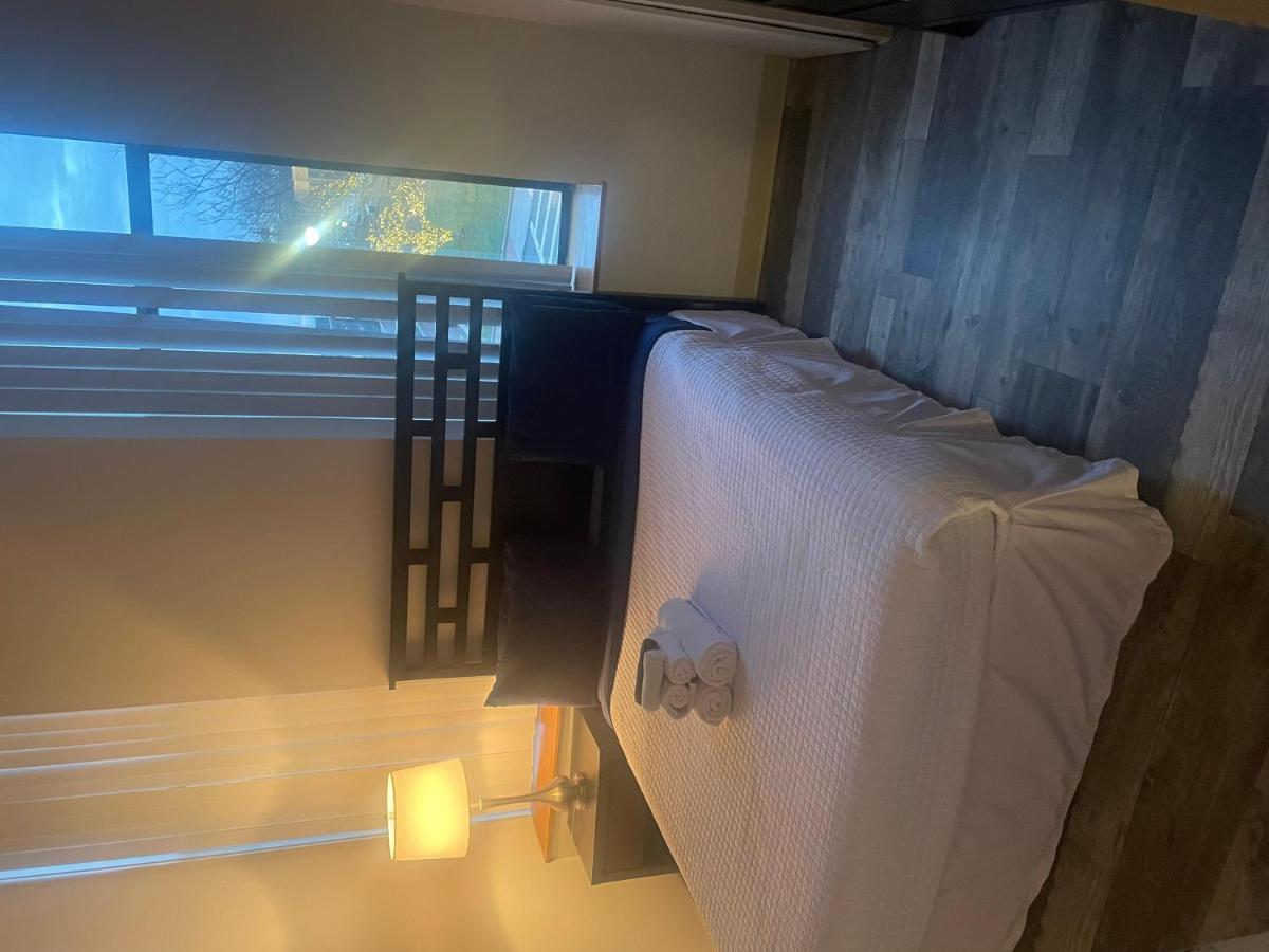 Waterside 30 Day Stays *