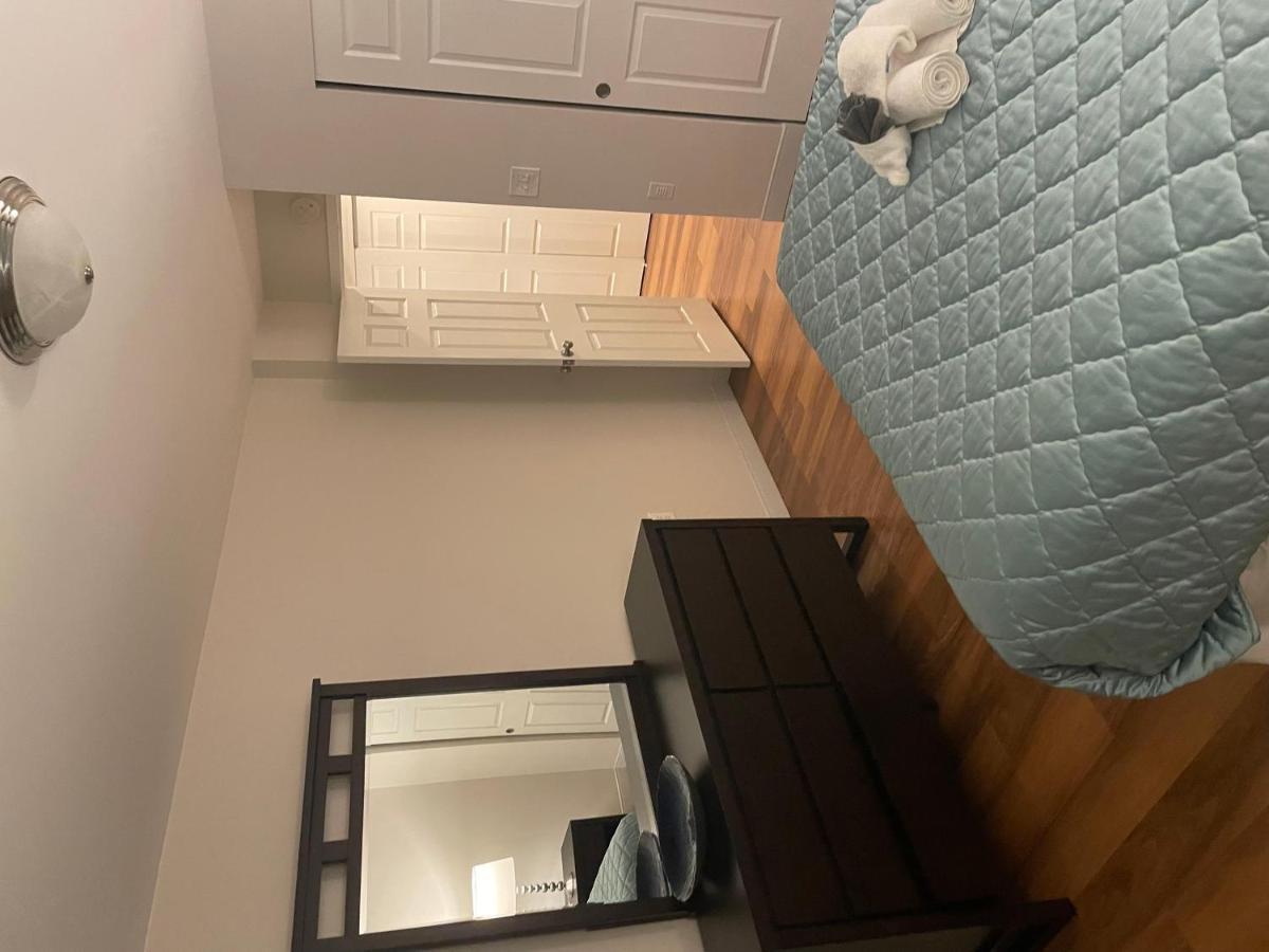 North East Downtown 30 Day Apartment *