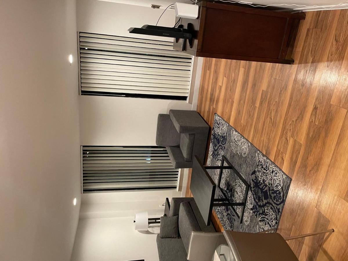 Apartment North East Downtown 30 Day *