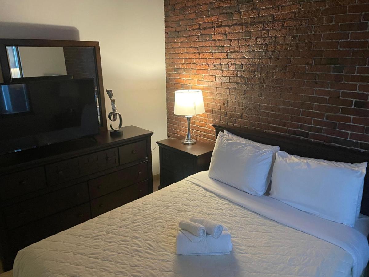 Waterside 30 Day Stays * Boston