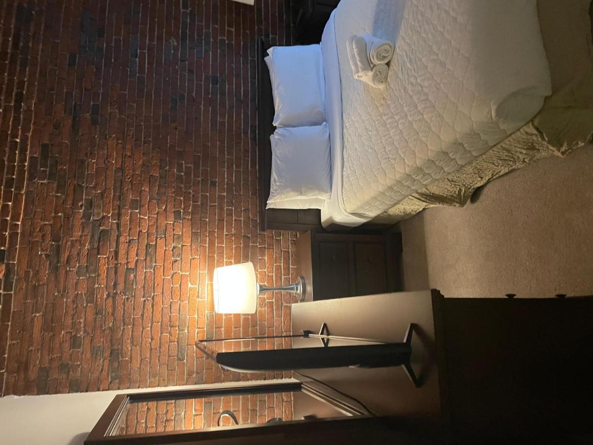 Waterside 30 Day Stays * Boston