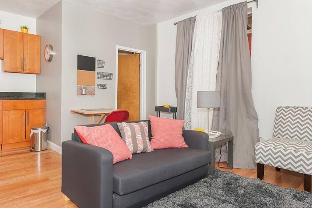 Apartment Downtown Apt, Perfect For Medical Workers *