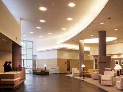 Hampton & Crosstown Center Hotel Boston