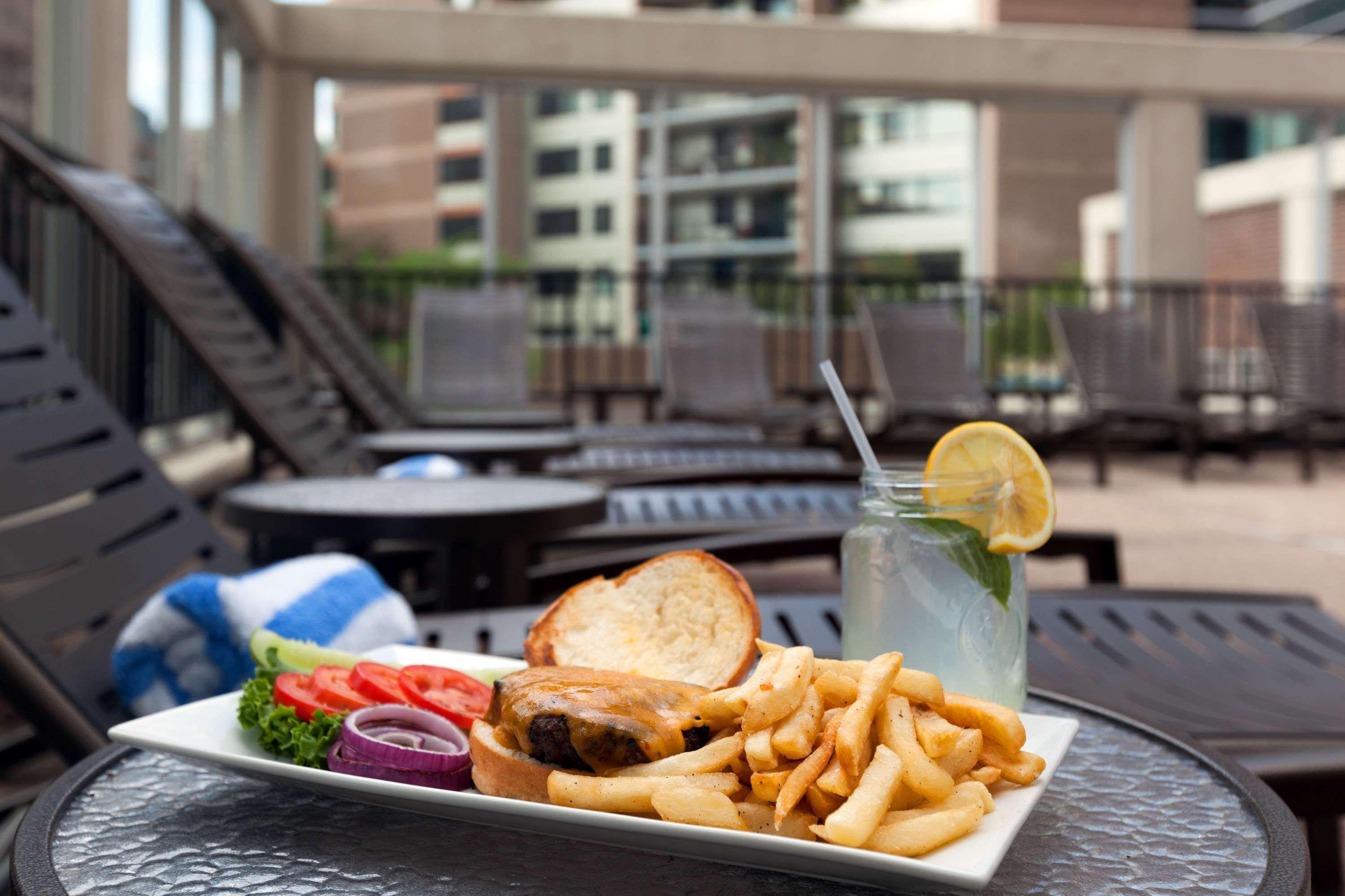 Wyndham Beacon Hill 4*