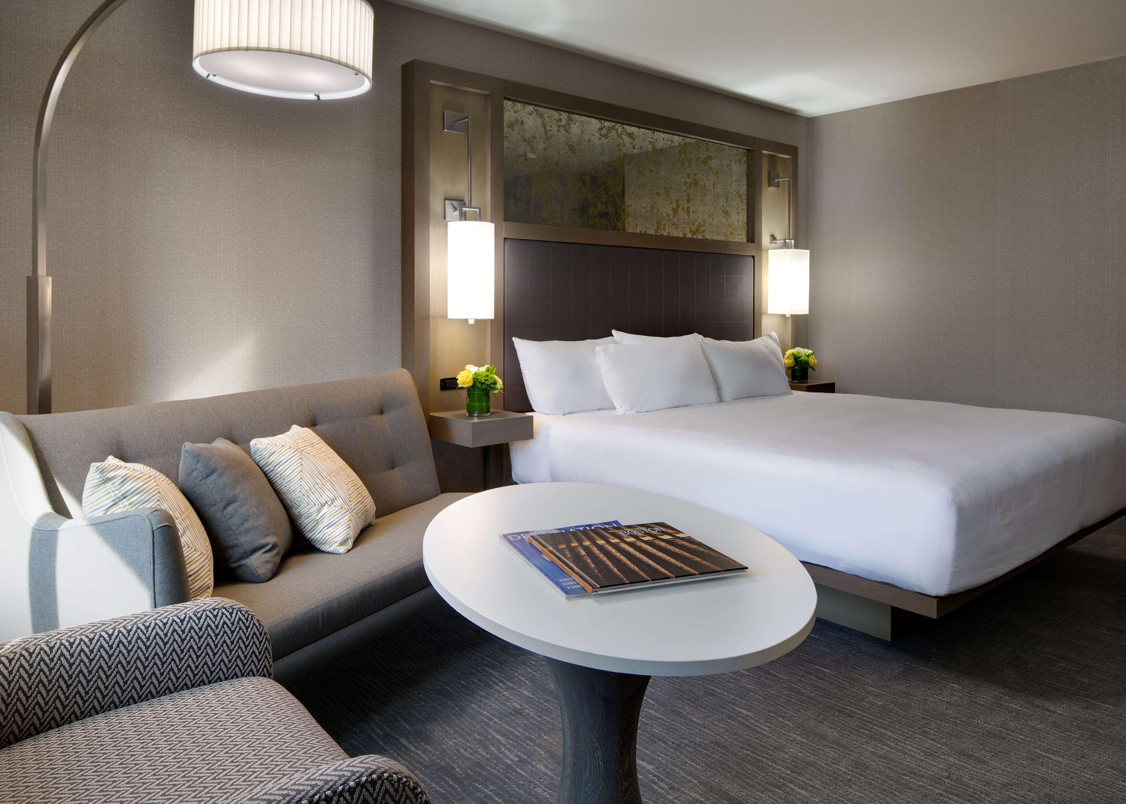 Hyatt Regency Hotel 4*