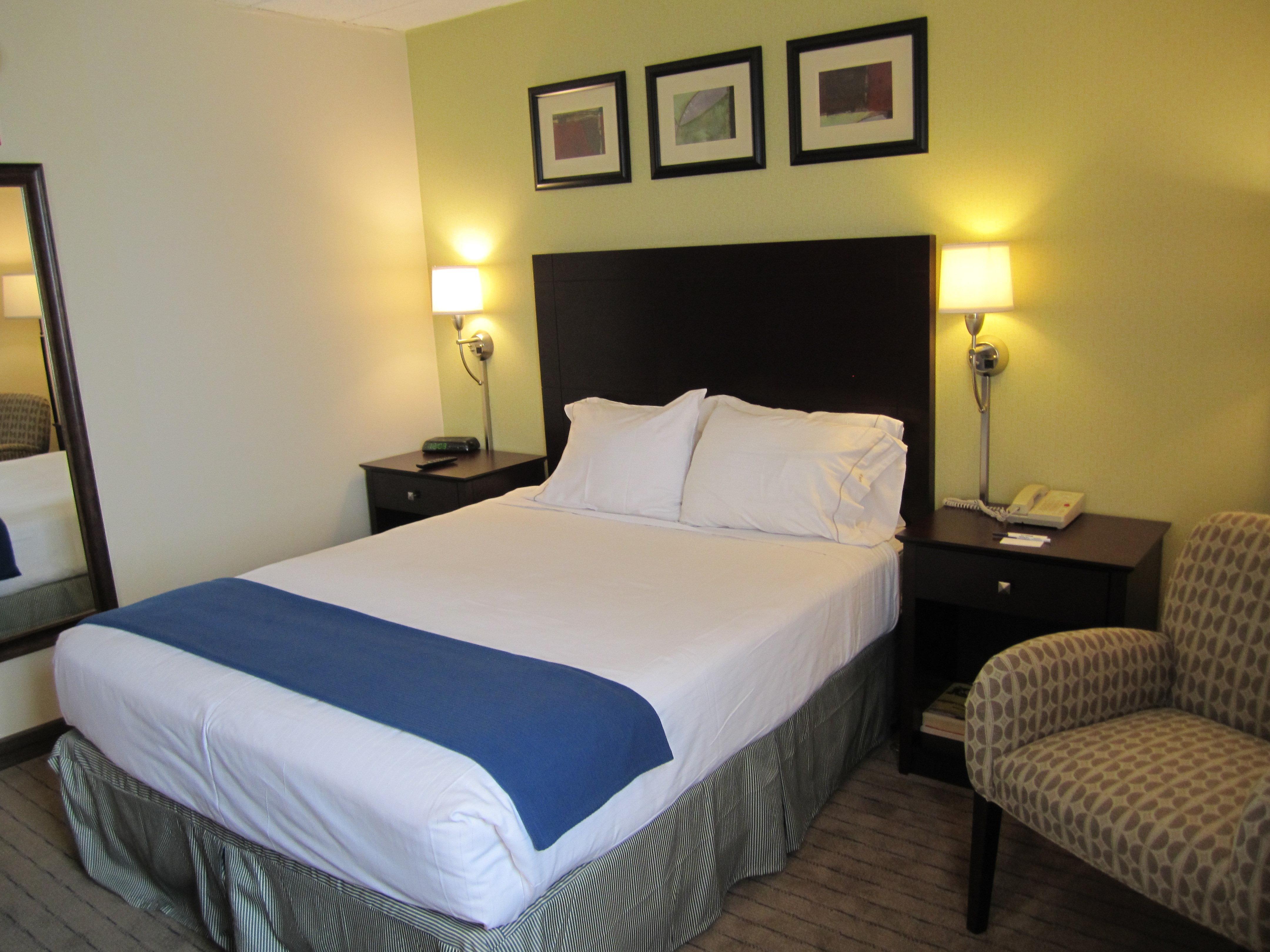 Hotel Express By Ihg Boston