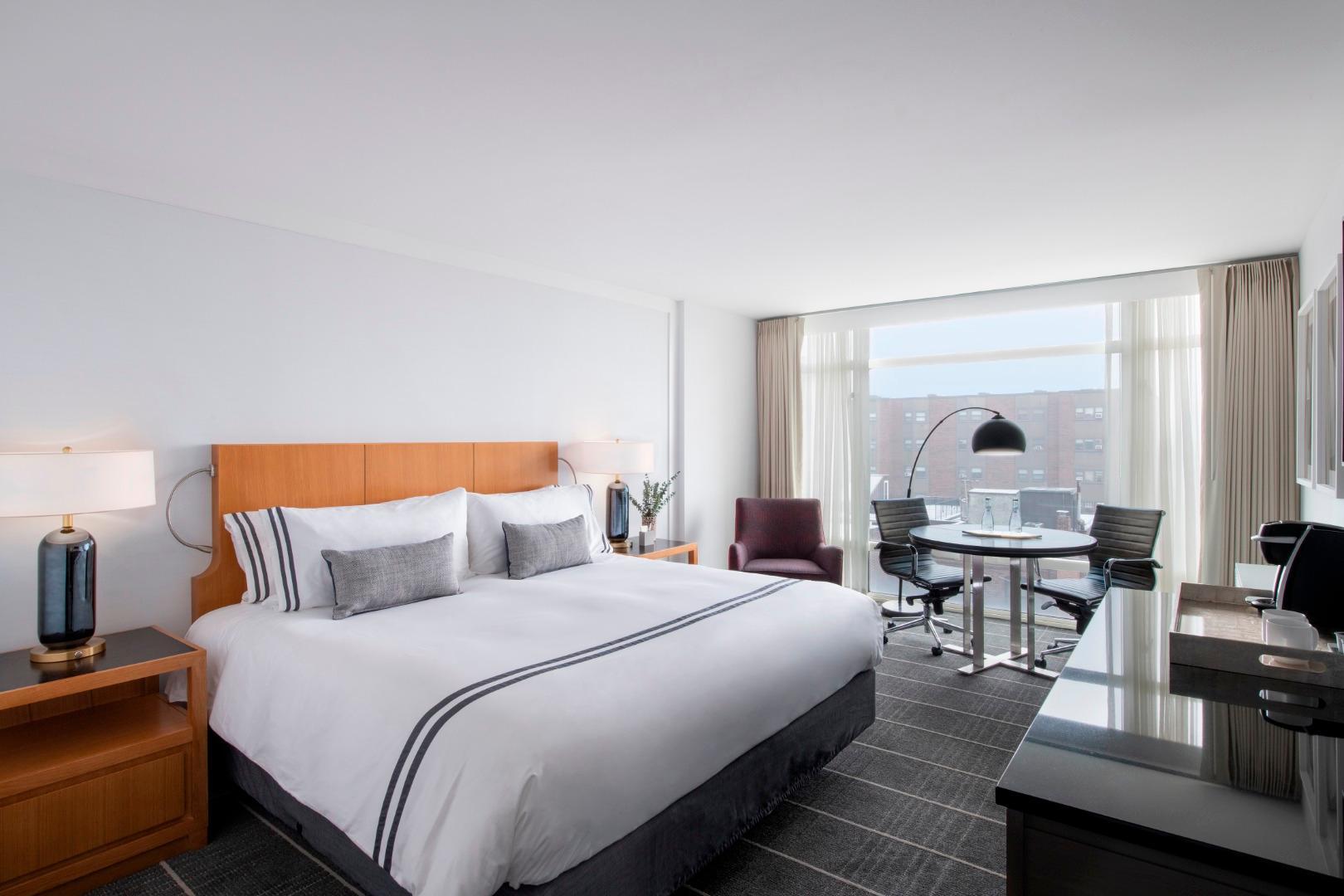 The Colonnade 4*