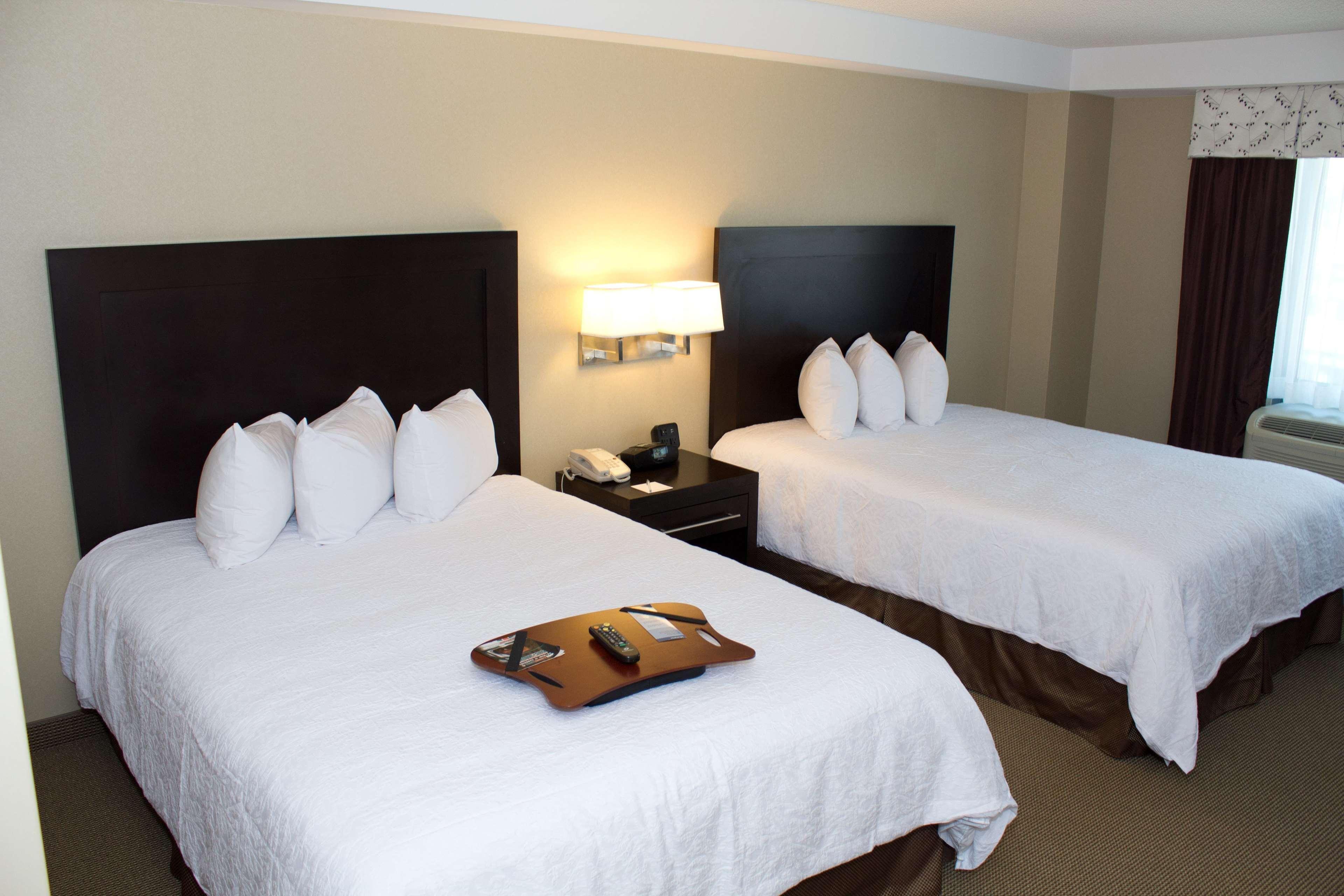 Hampton & Crosstown Center Hotel