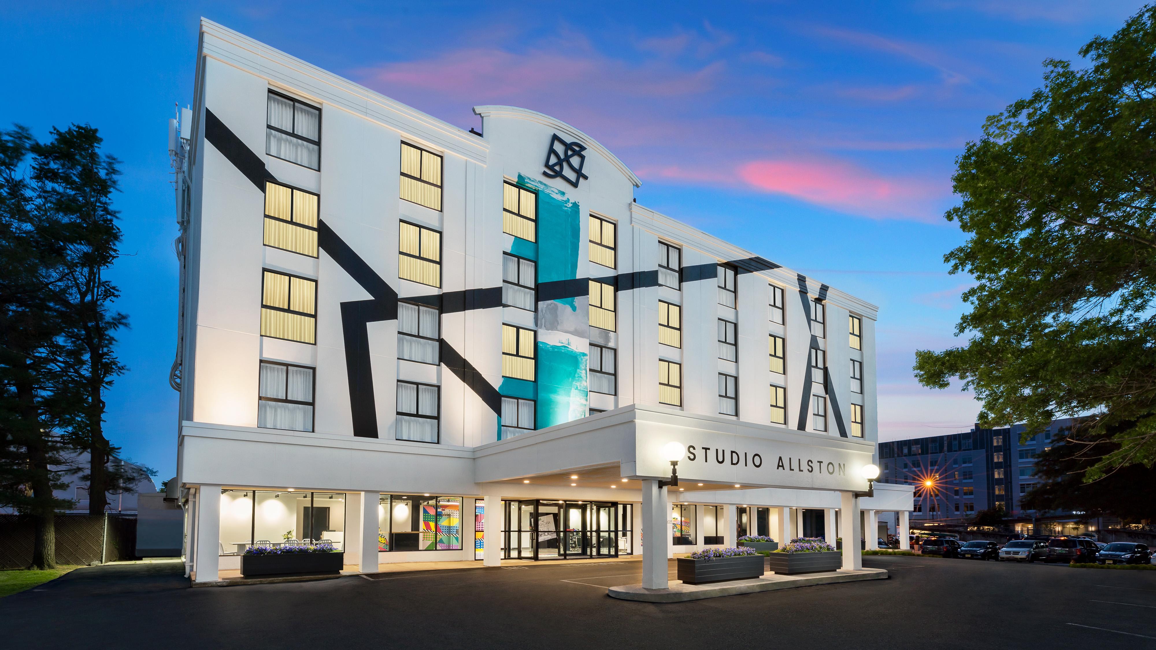Allston 4* Boston