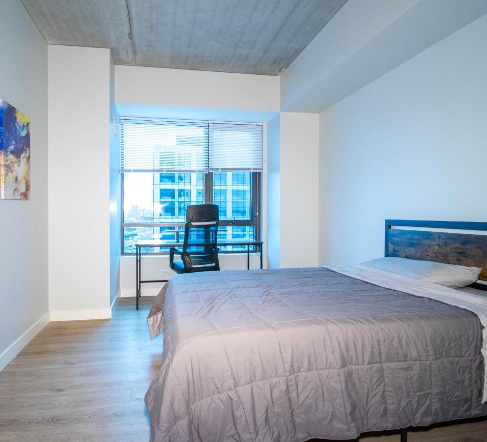 Private Bedroom In Luxury East Homestay Boston