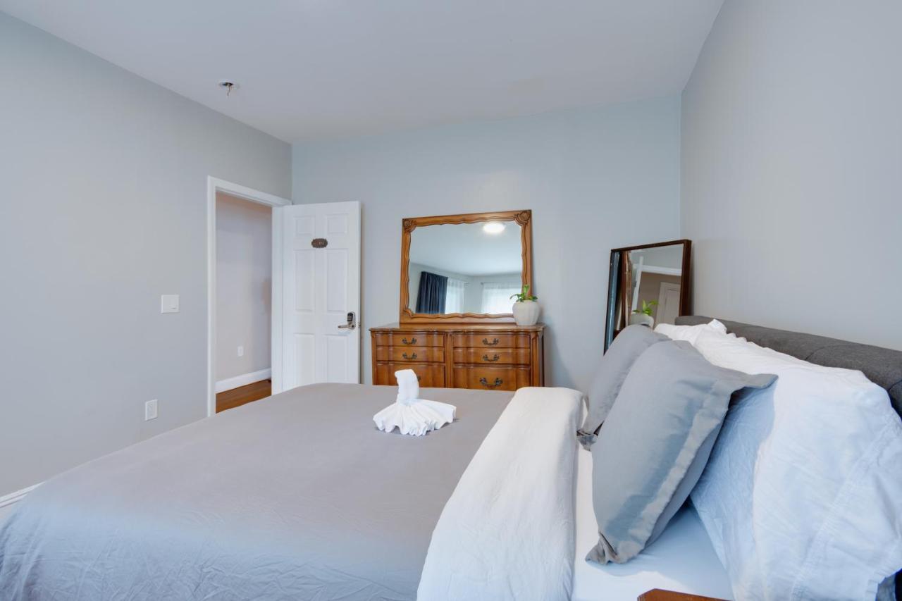 Apartment Three Bedroom *