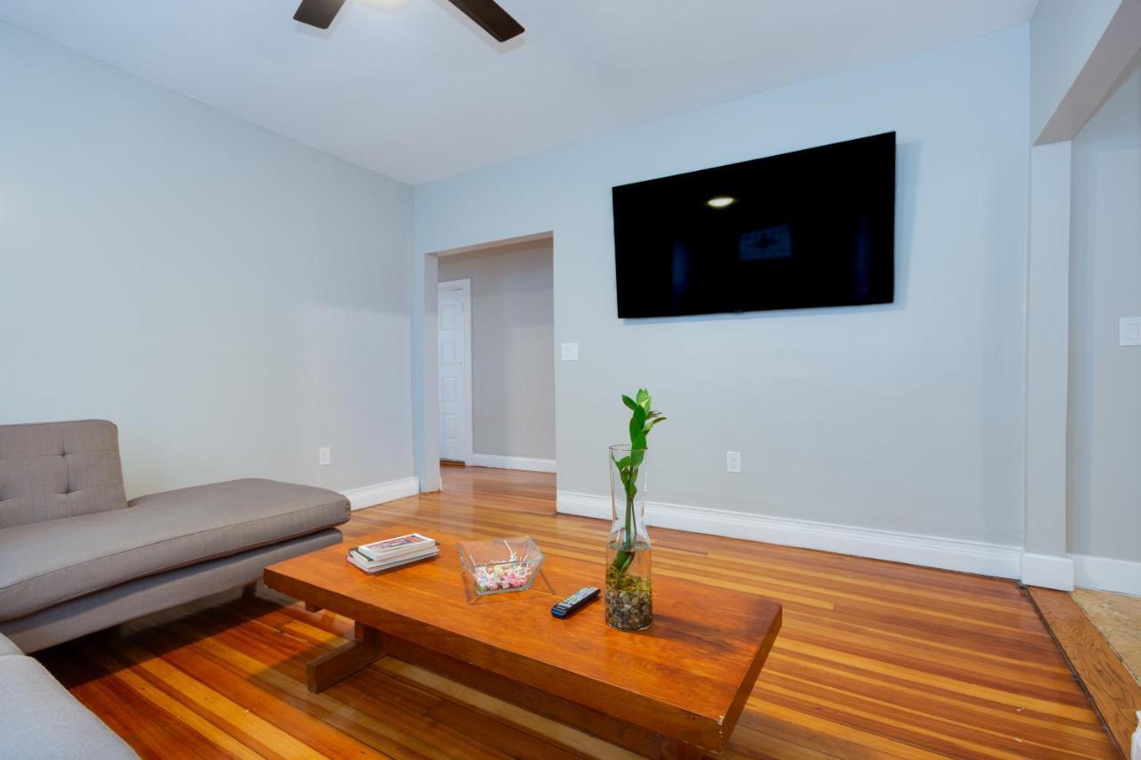 Apartment Three Bedroom Boston
