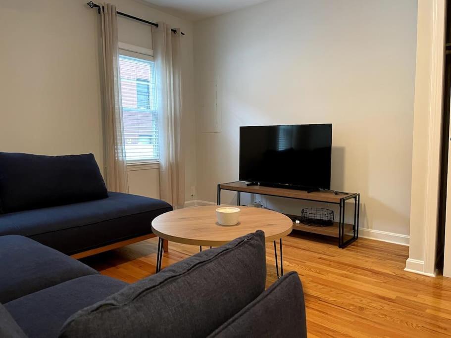 Lovely Two Bedroom In South * Boston