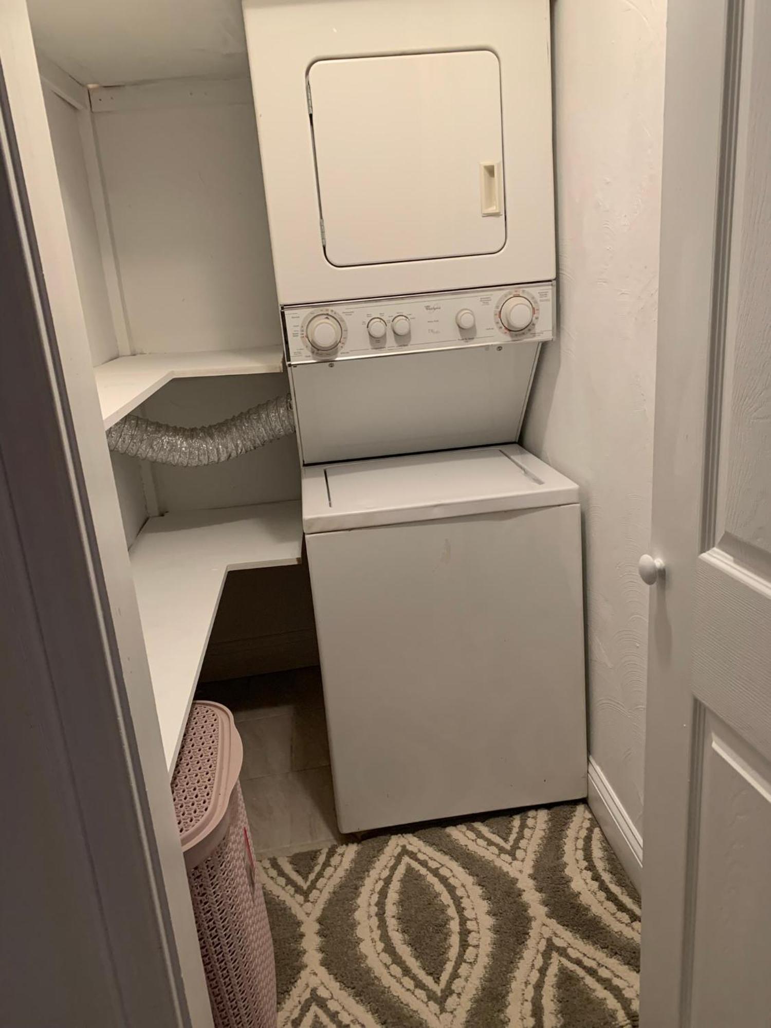 Apartment Comfy And Chic Apartment! Free Parking
