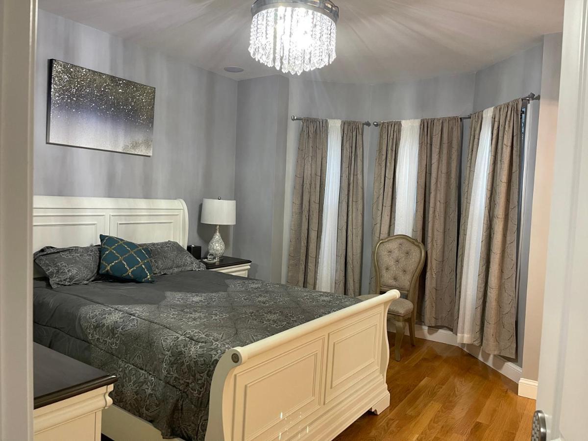 Brand New Luxury Near Downtown *