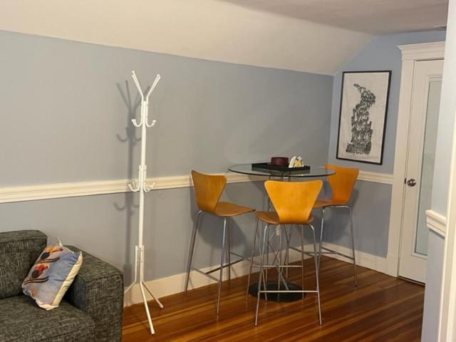 Homestay Comfortable Loft With Private Bathroom *