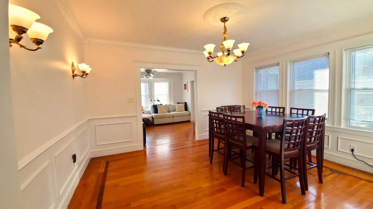 Apartment Near Train Station Gorgeous 3-bedroom With Patios