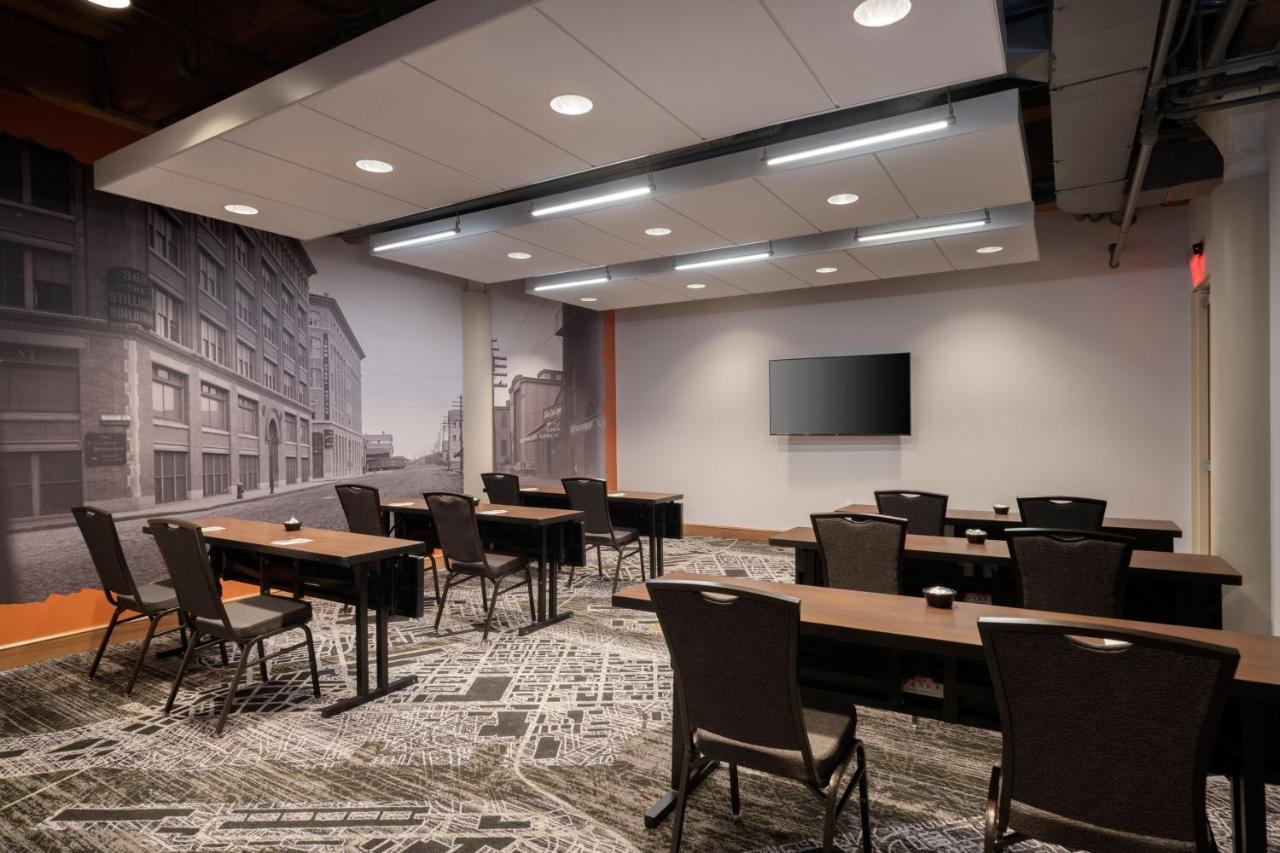 By Marriott Downtown Seaport 3* Boston