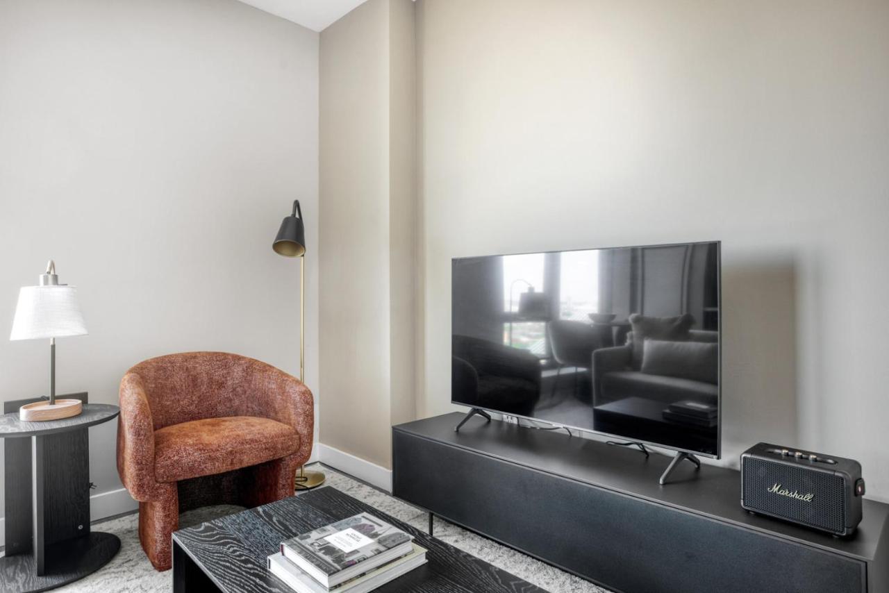 N Station Studio W Wd Gym Nr Td Garden Bos-682 Boston