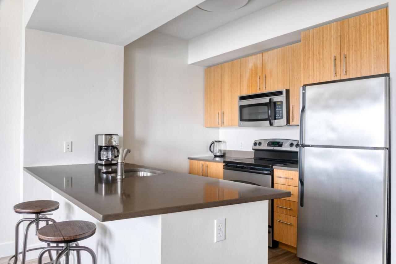 E Cambridge W Pool Gym Nr Lechmere T Bos-667 Apartment