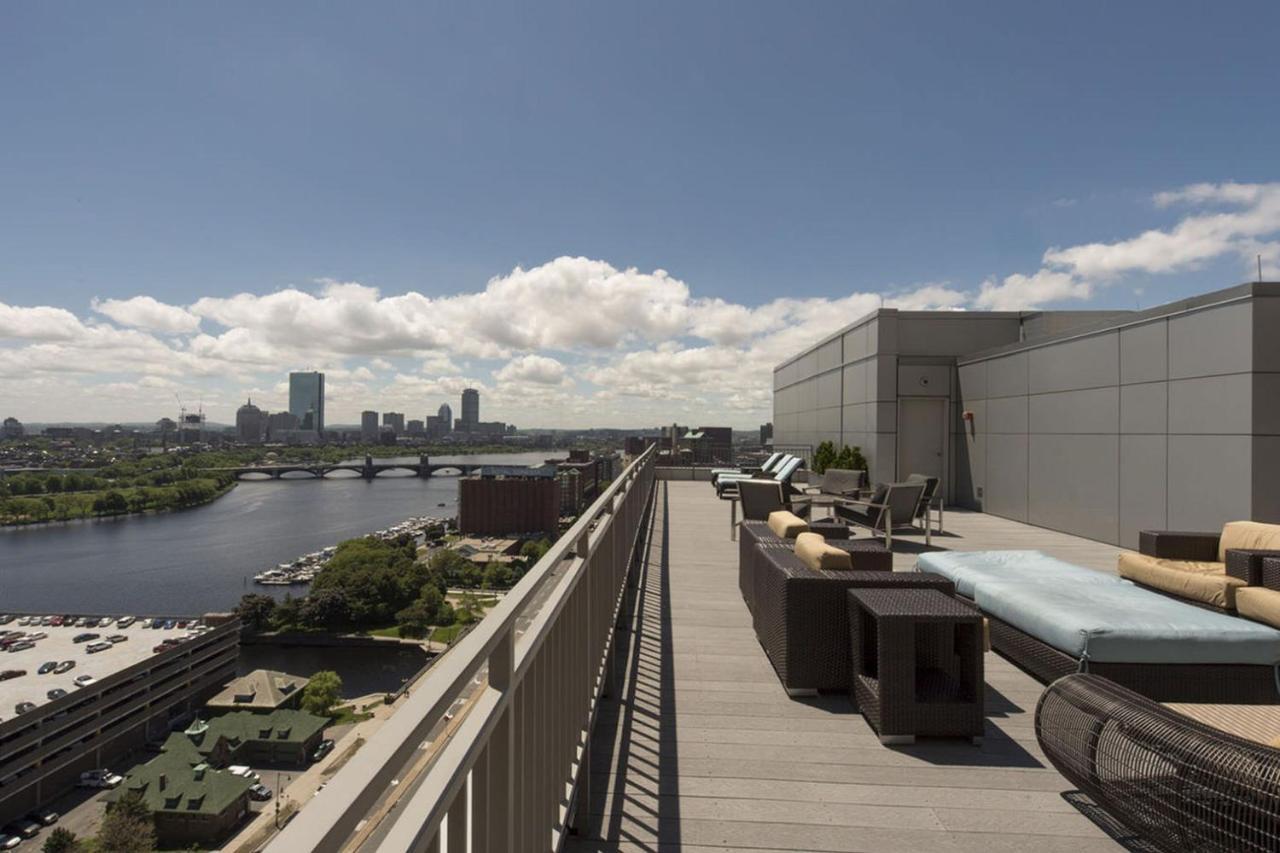 E Cambridge W Pool Gym Nr Lechmere T Bos-667 Boston