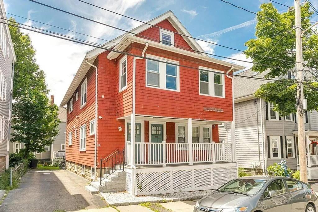 Apartment Renovated 4br3ba Escape - Near Public Transportation *