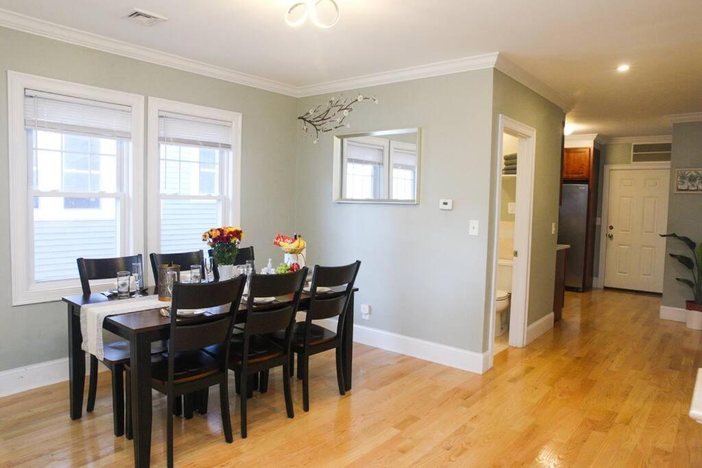 Apartment Renovated 4br3ba Escape - Near Public Transportation *