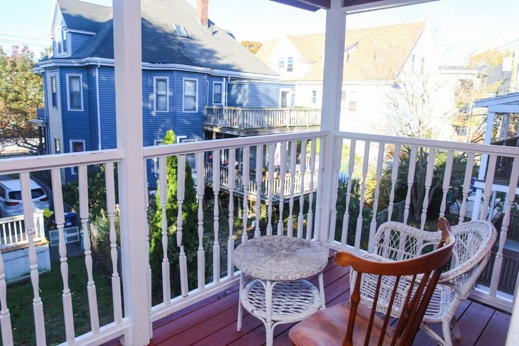 Renovated 4br3ba Escape - Near Public Transportation Apartment *