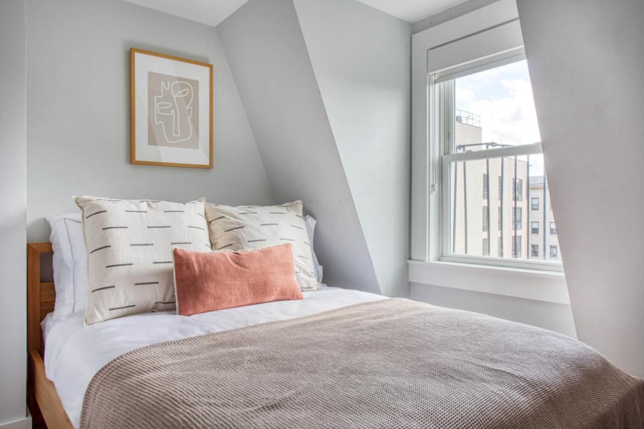 Cozy S End Nr T Shops Dining Bos-441 Apartment *