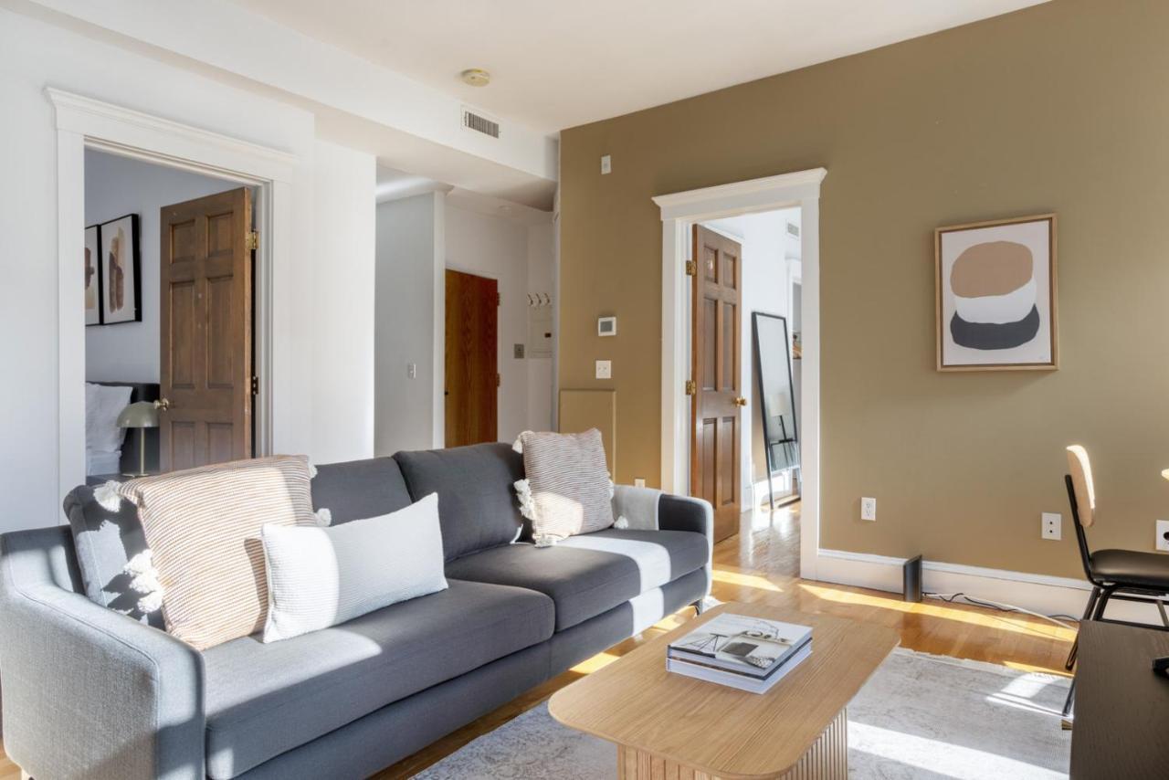Beacon Hill 2br W Wd Nr Common Bos-826 Boston