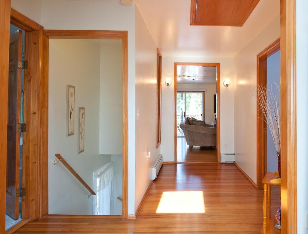Beautiful Apartment-5 Beds-full Kitchen-parking-super Clean! Apartamento