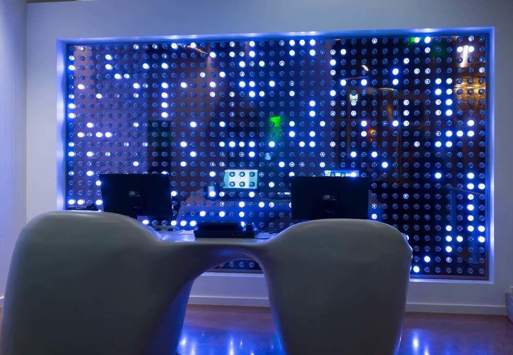 The Envoy Hotel, Autograph Collection Hotel 4*